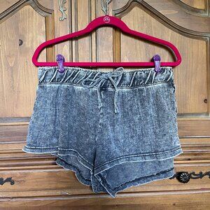 Vanilla Star Faded Grey Shorts